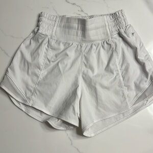 Lululemon Hottie Hots shorts, size 0. White, Liner Removed